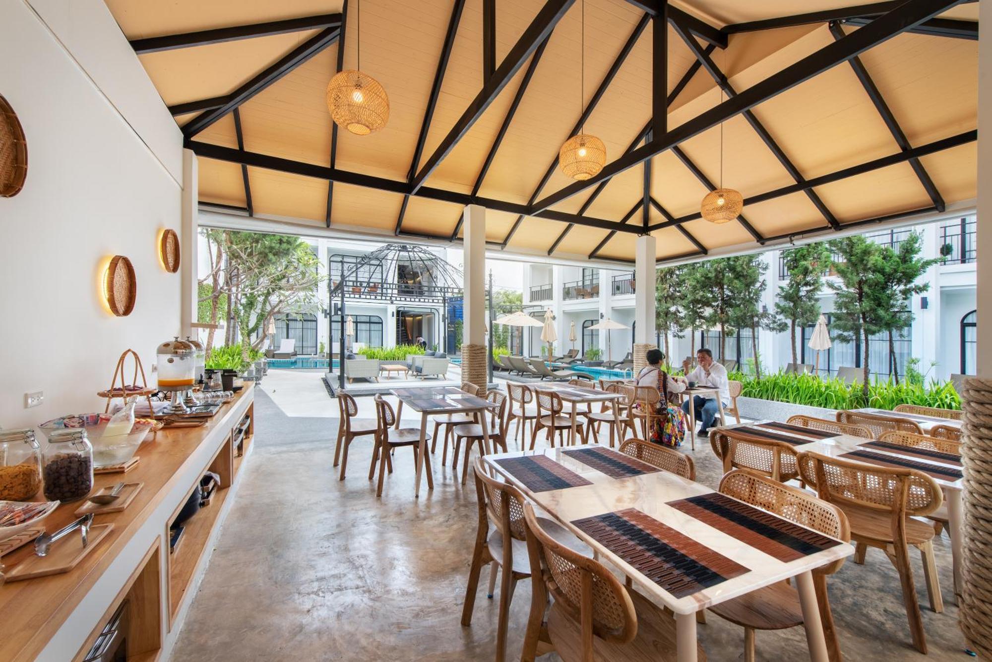 Ai Pai Hotel Ngoại thất bức ảnh
