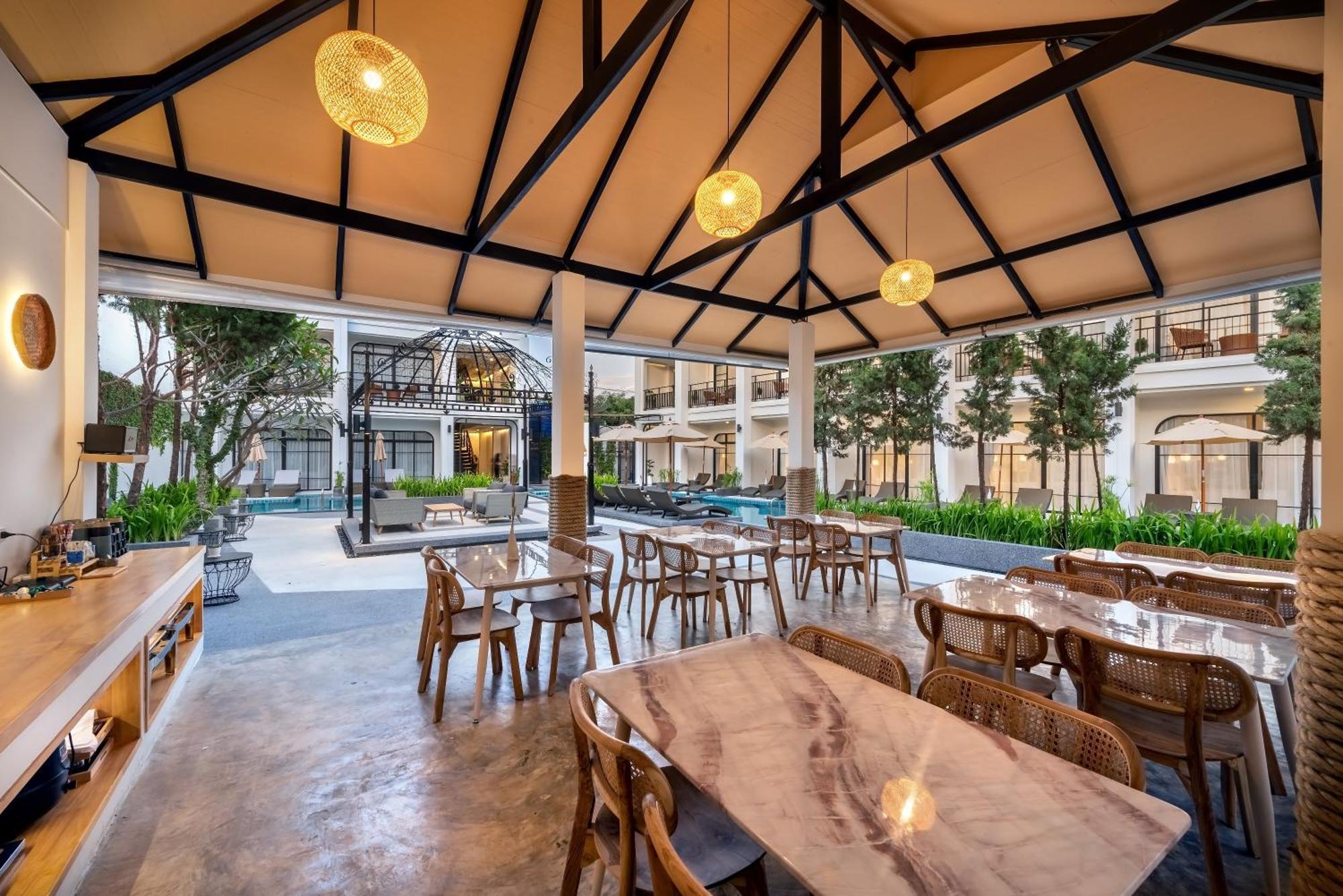 Ai Pai Hotel Ngoại thất bức ảnh