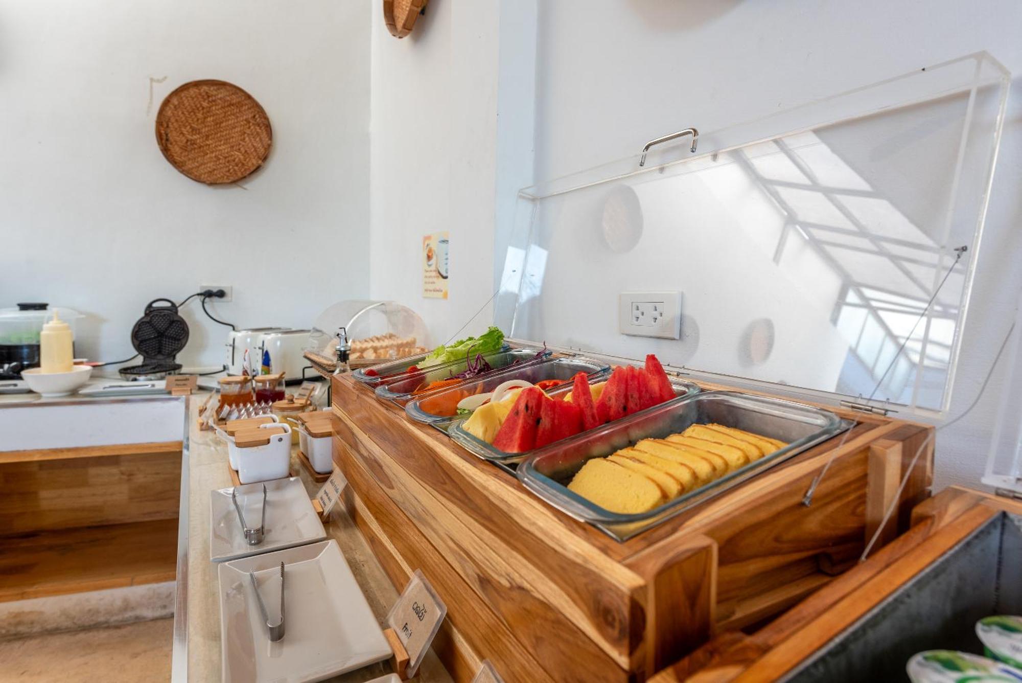 Ai Pai Hotel Ngoại thất bức ảnh