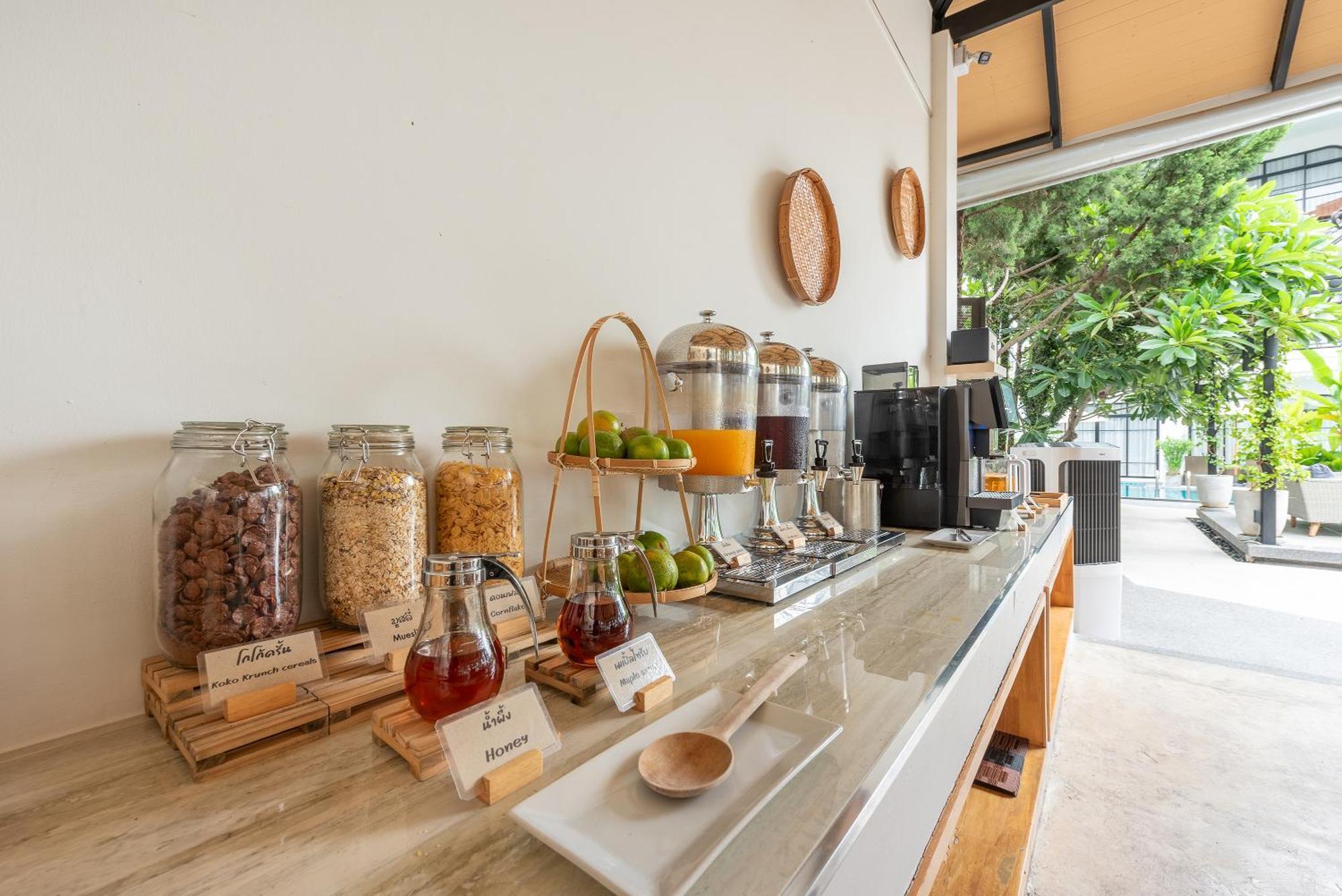 Ai Pai Hotel Ngoại thất bức ảnh