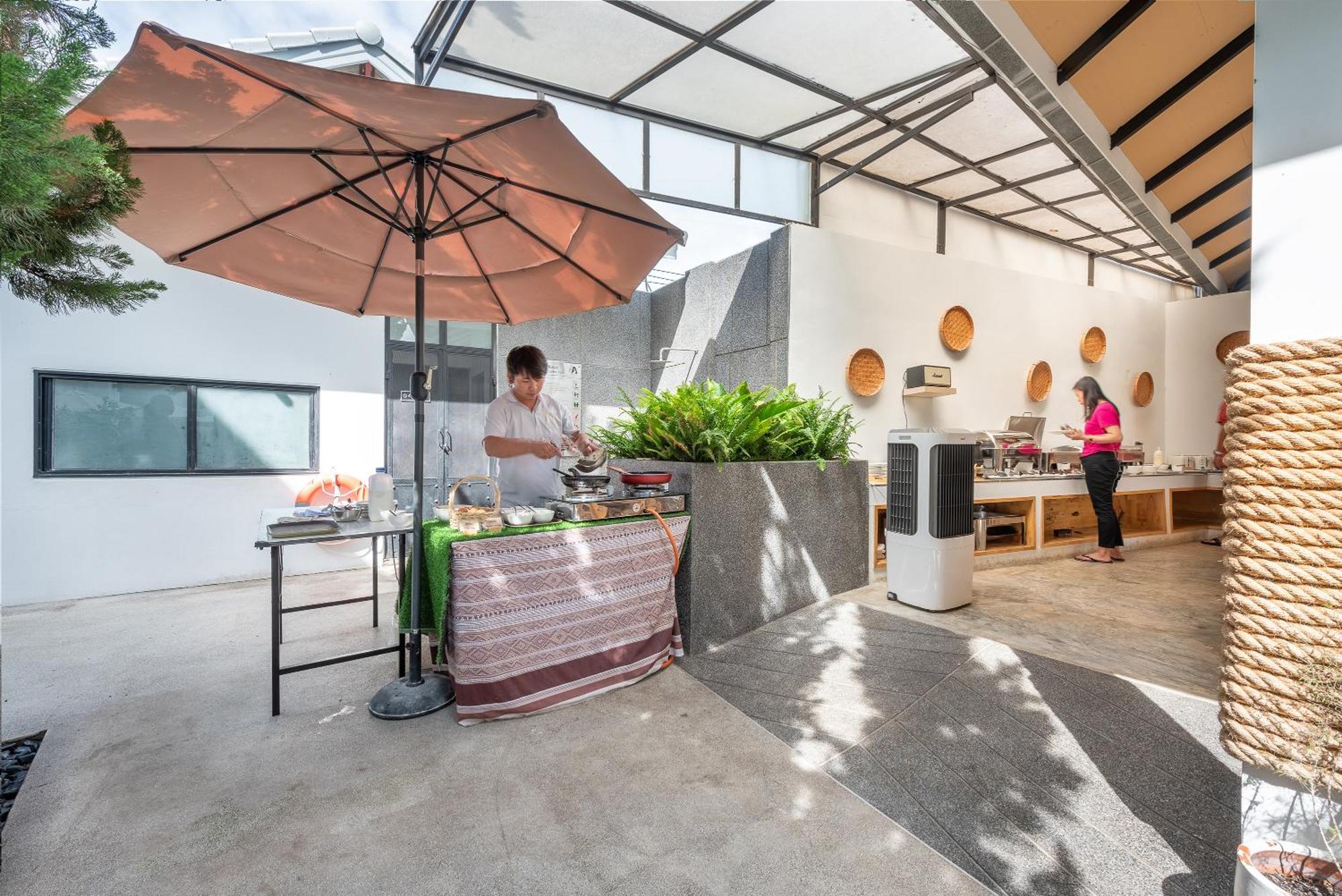 Ai Pai Hotel Ngoại thất bức ảnh